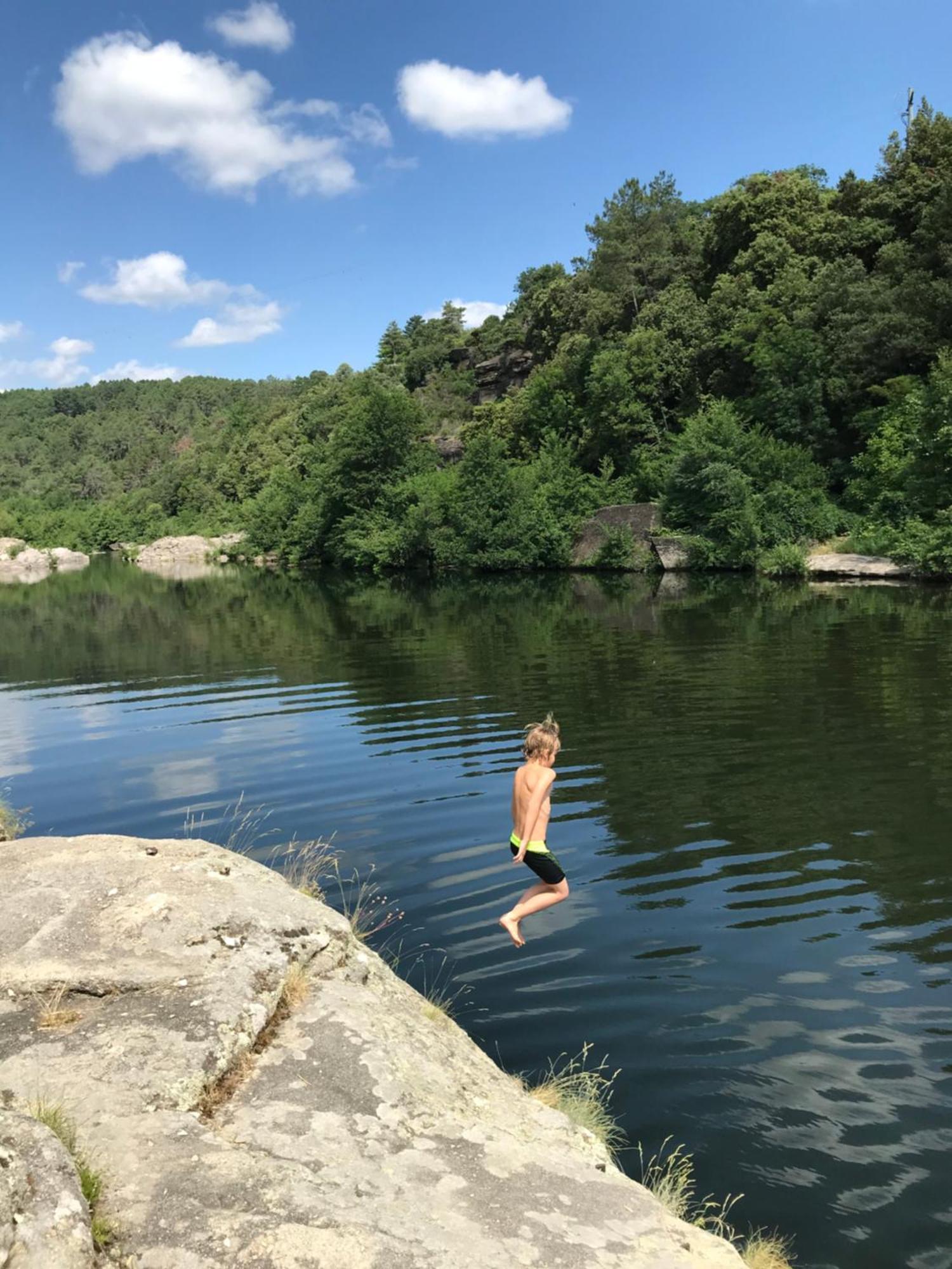 Camping La Chataigneraie Gravieres Exterior foto