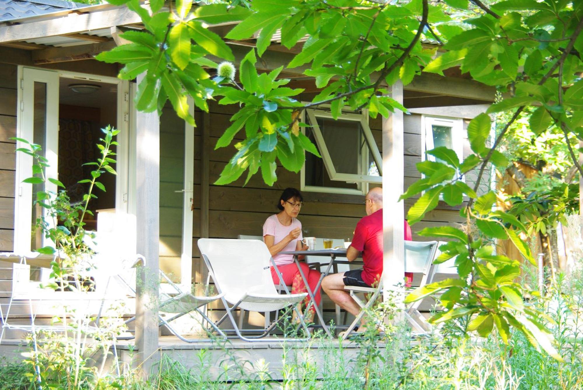 Camping La Chataigneraie Gravieres Exterior foto